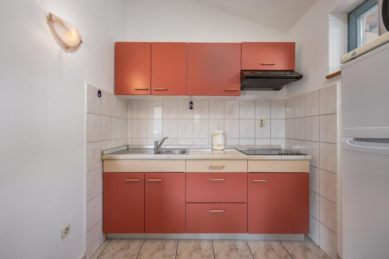 Apartment Doris Supetarska Draga Esterno foto