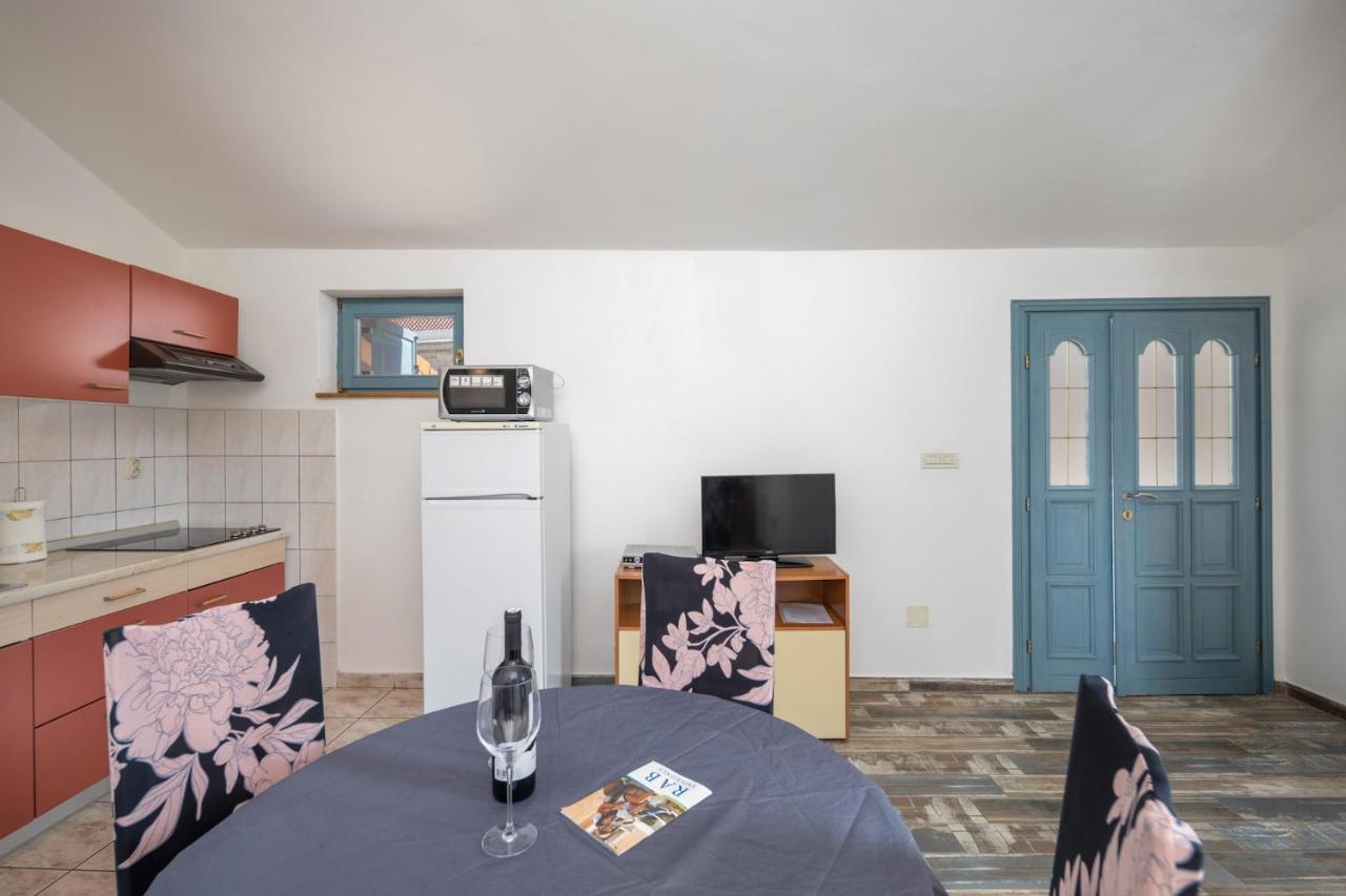 Apartment Doris Supetarska Draga Esterno foto